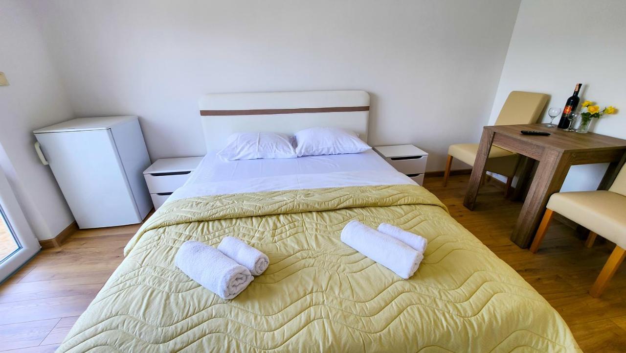 הרצג-נובי Apartments Maxi Katic מראה חיצוני תמונה