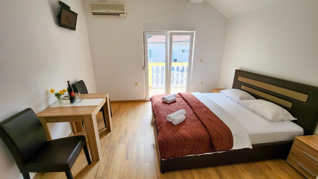 הרצג-נובי Apartments Maxi Katic מראה חיצוני תמונה