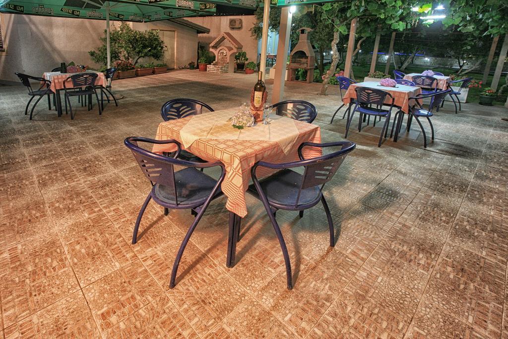 הרצג-נובי Apartments Maxi Katic מראה חיצוני תמונה